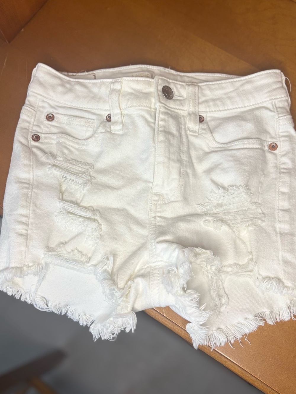American Eagle White Distressed Women’s Denim Shorts